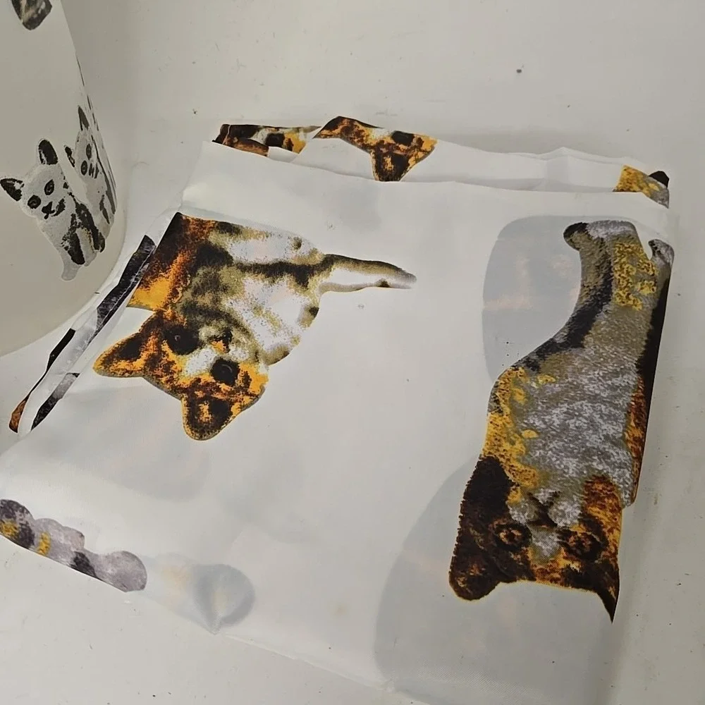 Cat Thrmed Shower Curtain, Bathroom Trash Can, And Tooth‎ Brush Holder Set